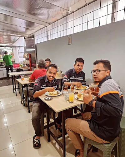 Warung Padang RUB Basamo (Spesial Kepala Kakap Bandung)