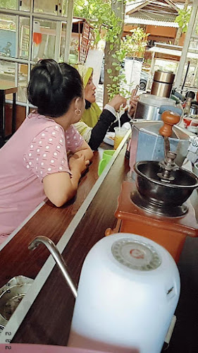 Opinii despre CoffeeBee în Kota Semarang - Gastronomi dan perhotelan