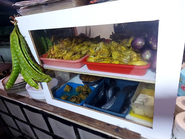 Aneka penyetan goreng dan bakar mbak ju - Gastronomi dan perhotelan