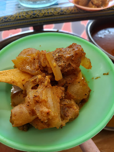 MJQ7+PR7, Jl. Pangeran Hidayatullah, Benua Anyar, Kec. Banjarmasin Tim., Kota Banjarmasin, Kalimantan Selatan 70121