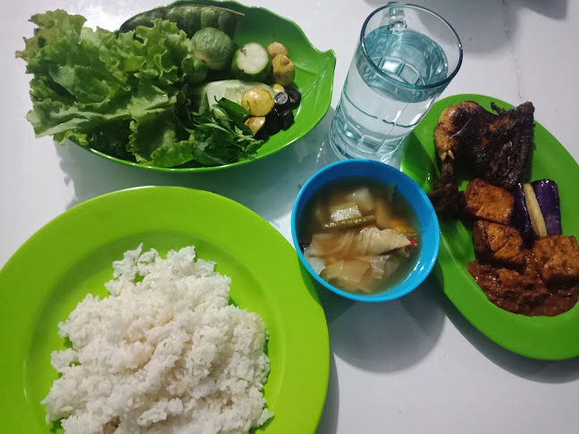 J6JH+G7Q, Jl. Pramuka, Rajabasa, Kec. Rajabasa, Kota Bandar Lampung, Lampung 35142