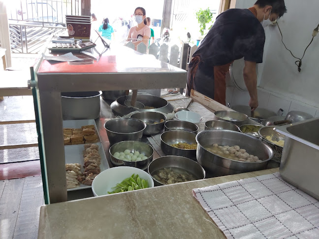 Opinii despre Kwecap VETERAN (Non Halal) în Kota Pontianak - Gastronomi dan perhotelan