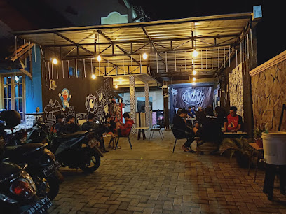 Insom Cafe Blitar