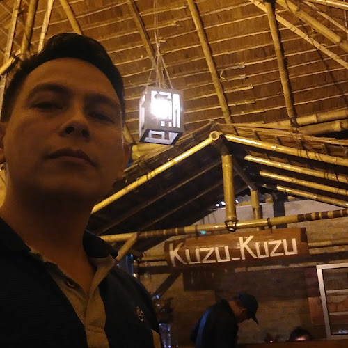 Opinii despre KUZU KUZU coffee & Resto în Kota Tomohon - Gastronomi dan perhotelan