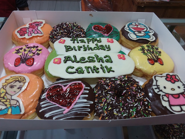 Opinii despre Donat Madu Cihanjuang în Kota Padang - Gastronomi dan perhotelan