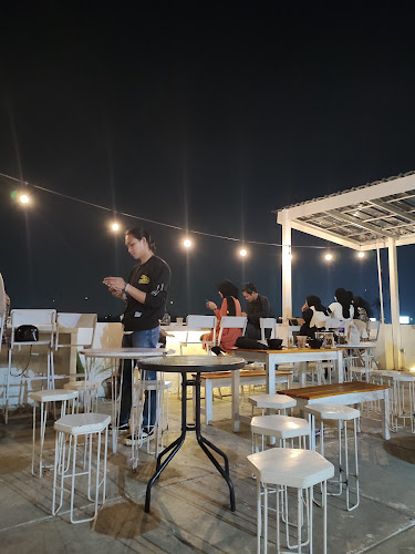 Opinii despre Putti în Kota Bandar Lampung - Gastronomi dan perhotelan