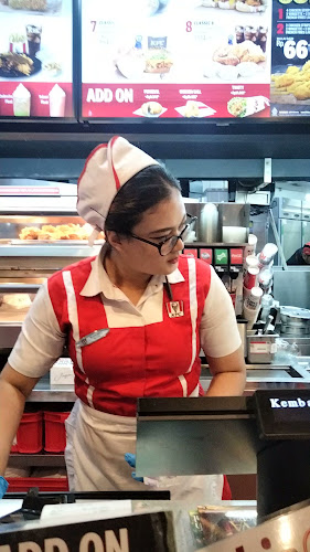 KFC • Dago - Gastronomi dan perhotelan