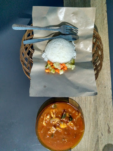 Opinii despre MARASHI SEAFOOD în Kota Tangerang Selatan - Gastronomi dan perhotelan