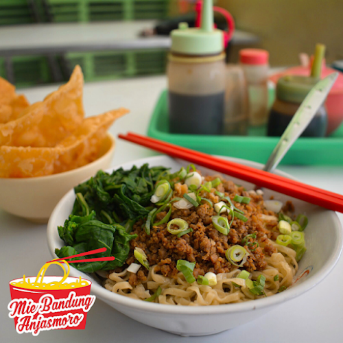 Comentarii opinii despre Mie Bandung Anjasmoro