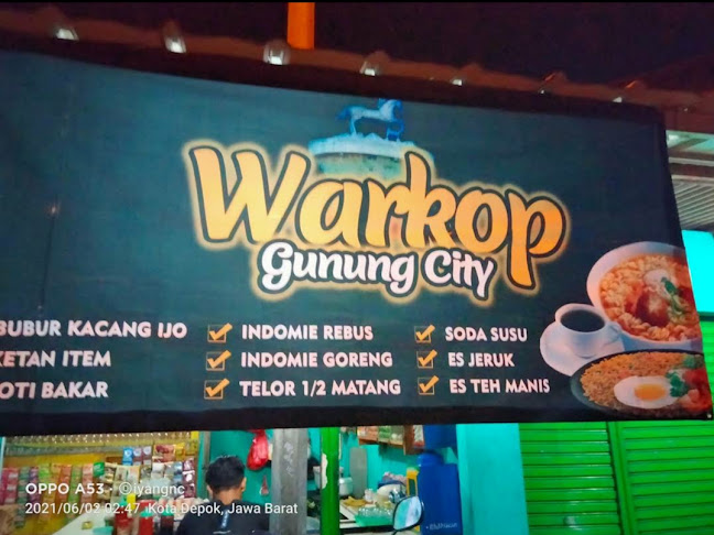 Opinii despre Warkop Gunung City în Kota Depok - Gastronomi dan perhotelan