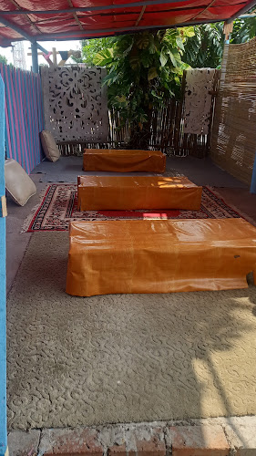 Jajanan Mamong, Cimuncang - Gastronomi dan perhotelan