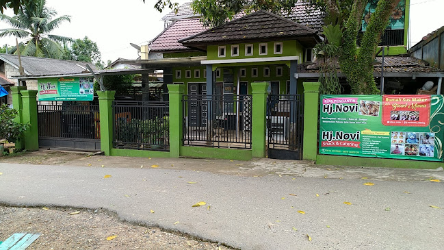Hj Novi Catering
