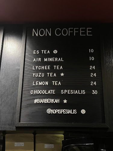 Opinii despre WAKES Kopi Spesialis în Kota Makassar - Gastronomi dan perhotelan