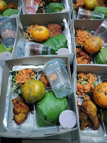 Dapoer Kulo Limo Catering - Gastronomi dan perhotelan