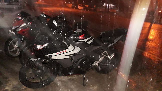 Cafe PLUTO (Si Way Cafe) - Gastronomi dan perhotelan