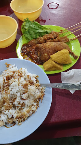 Pecel Lele Persaudaraan - Gastronomi dan perhotelan