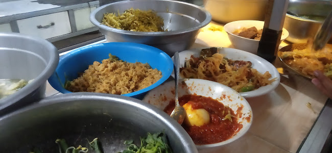 Rumah Makan Masakan Jawa "Nunut Urip"