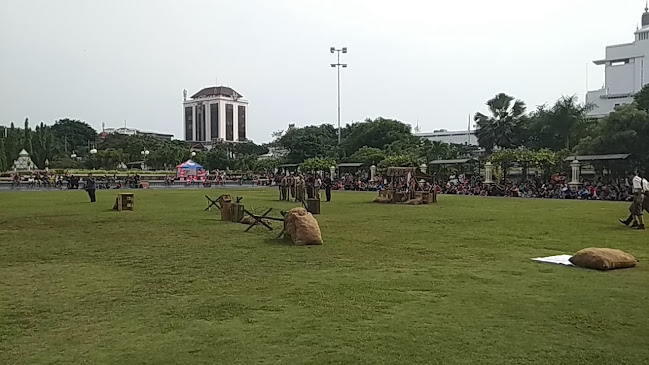 Comentarii opinii despre Pasar Pagi Tugu Pahlawan