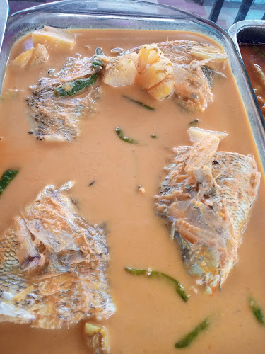 Opinii despre Koto Tinggi în Kota Batam - Gastronomi dan perhotelan