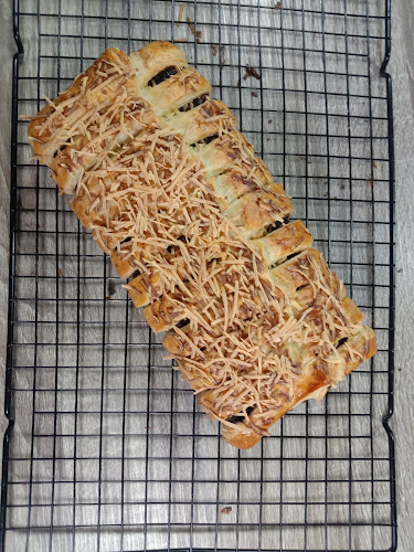 Komplek Katio, Jl. Katio No.4 Blok A, Tengkerang Tengah, Kec. Marpoyan Damai, Kota Pekanbaru, Riau 28282