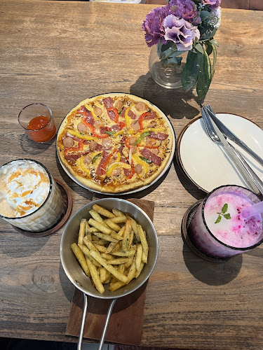 LAMANSUA Coffee & Eatery - Kota Bandung