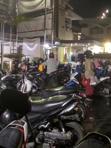 Rumah Makan Ikan Gulai - Gastronomi dan perhotelan