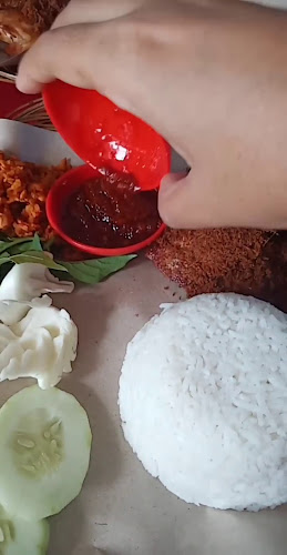 Jl. Karang Anyar 1 No.31A, Loktabat Utara, Kec. Banjarbaru Utara, Kota Banjar Baru, Kalimantan Selatan 70711