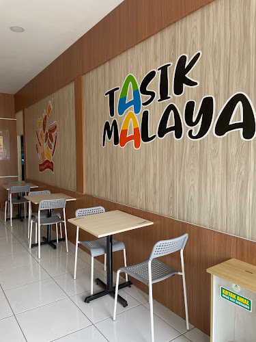 M6Q2+RGH, JL. Insinyur Haji Djuanda, Komplek Perkantoran, RT.02/RW.06, Sukamulya, Kec. Bungursari, Kab. Tasikmalaya, Jawa Barat 46151