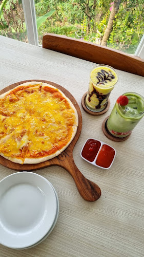 Over Horizon Resto - Gastronomi dan perhotelan