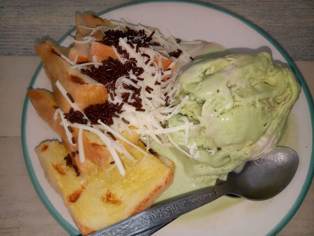 Happy Days Ice - Gastronomi dan perhotelan