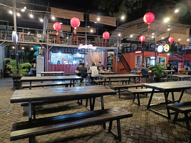 Loop - Graha Famili - Gastronomi dan perhotelan