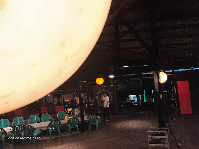 Analog coffee & resto - Gastronomi dan perhotelan