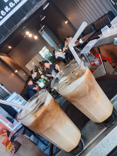 Opinii despre Kedai Kopi Tekenang Sruput în Kota Pekanbaru - Gastronomi dan perhotelan