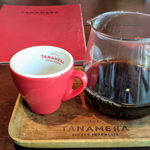 Opinii despre Tanamera Coffee Graha Famili în Surabaya - Gastronomi dan perhotelan