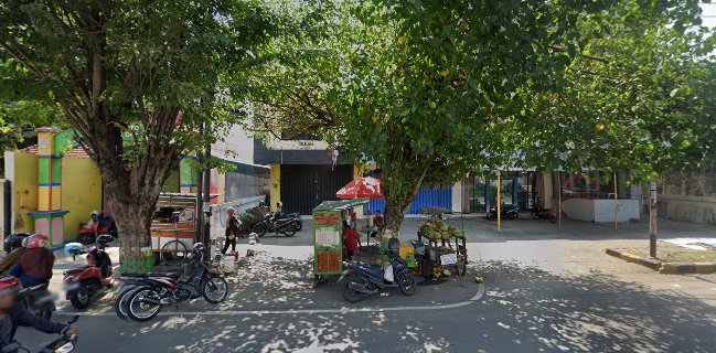 Jl. Diponegoro, Klegen, Kec. Kartoharjo, Kota Madiun, Jawa Timur