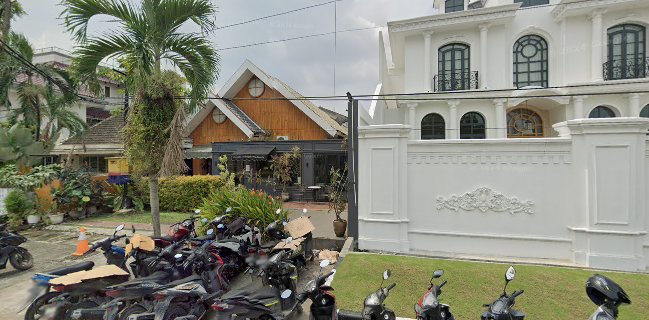 Sam's Pattiserie, Boulangerie, and Desserts