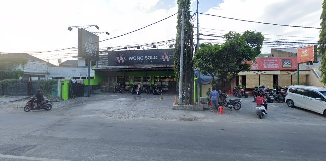 AYAM BAKAR WONG SOLO RUNGKUT MADYA