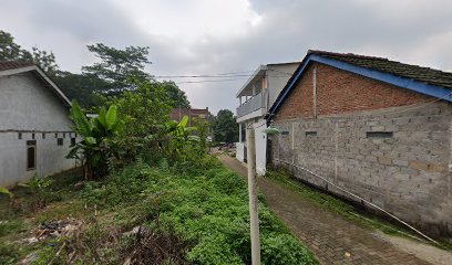 Yuni Cafe, Resto and Bourding House