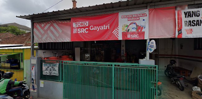TOKO GAYATRI, KOS GAYATRI