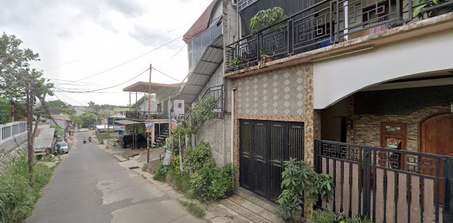 Warung Kopi Makmur (Taichan & Coffee)