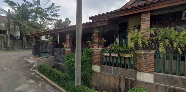 Extract Juice and Salad Bar