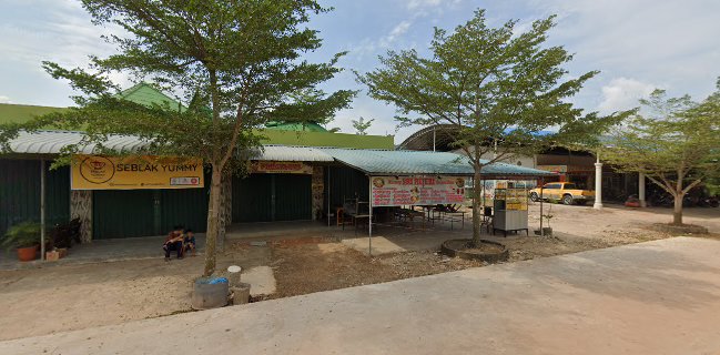 Opinii despre Warung Nasi Pak Darto în Kota Batam - Gastronomi dan perhotelan