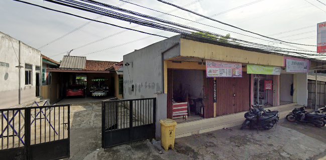 MM59+5G2 dpn TB Sinar makmur, Jl. Hutama Karya, Kademangan, Kec. Setu, Kota Tangerang Selatan, Banten 15314