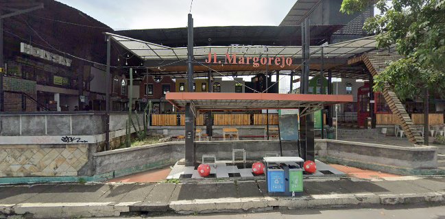 Bancaan Seafood Hollywood Surabaya