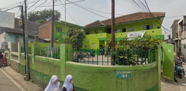 Pasar tumpah DEMAK(depan Makam) - Gastronomi dan perhotelan